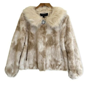MARC NEW YORK FAUX FUR COAT…!  Size M